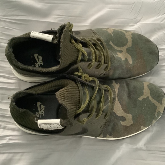 Nike SB Air Max Janoski 2 Premium - Picture 2 of 3